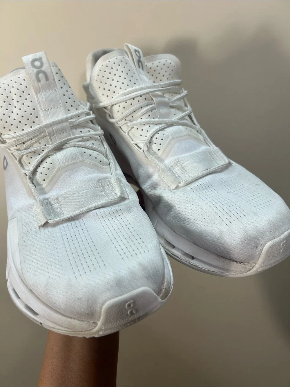 Men’s On Running CloudNova 2 White Running Sneakers Size 11